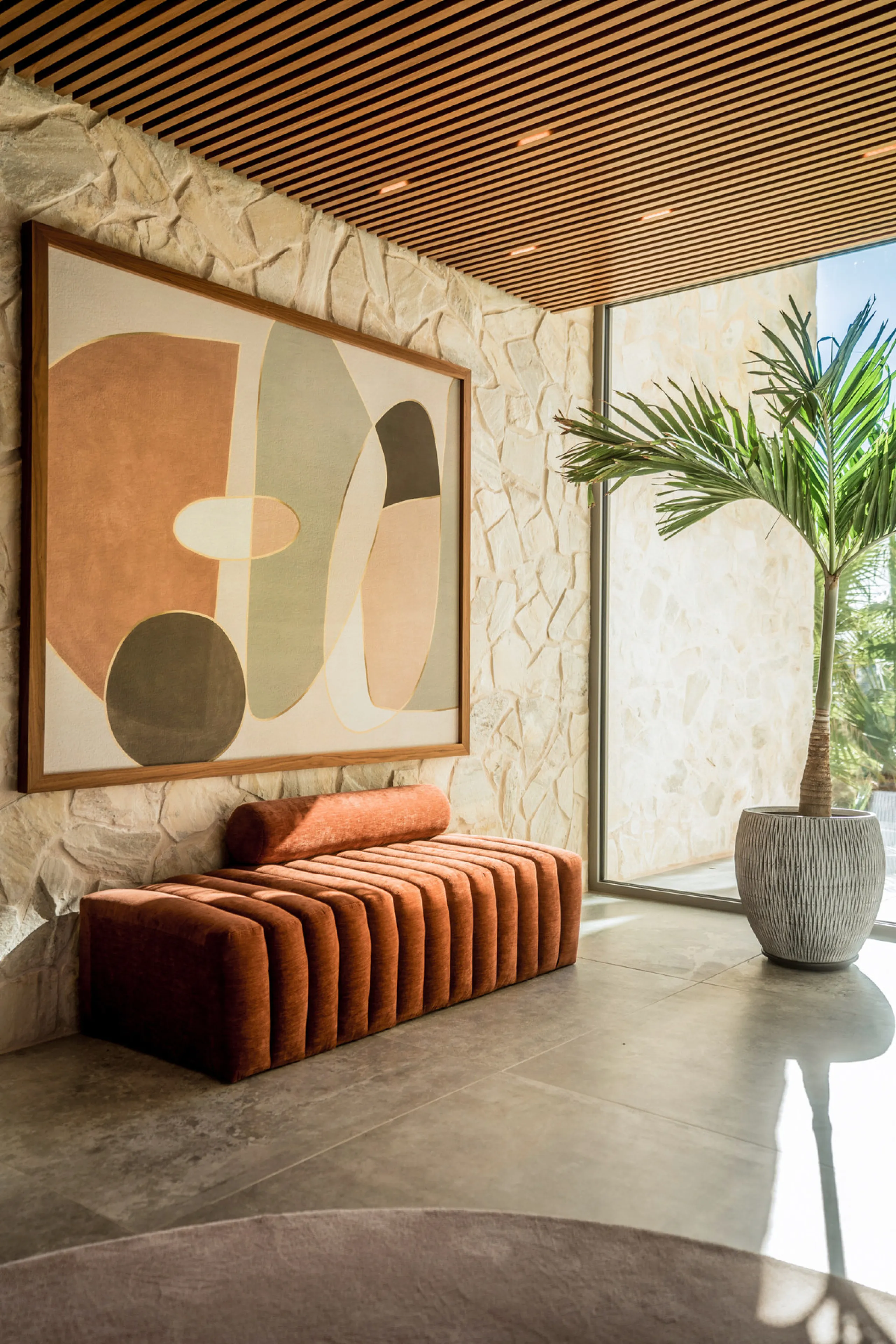House - Detached Villa в продаже в Benahavís, Málaga. В доме 6 спален и 9 ванных комнат. Площадь дома 943 м². Площадь участка 960 м²