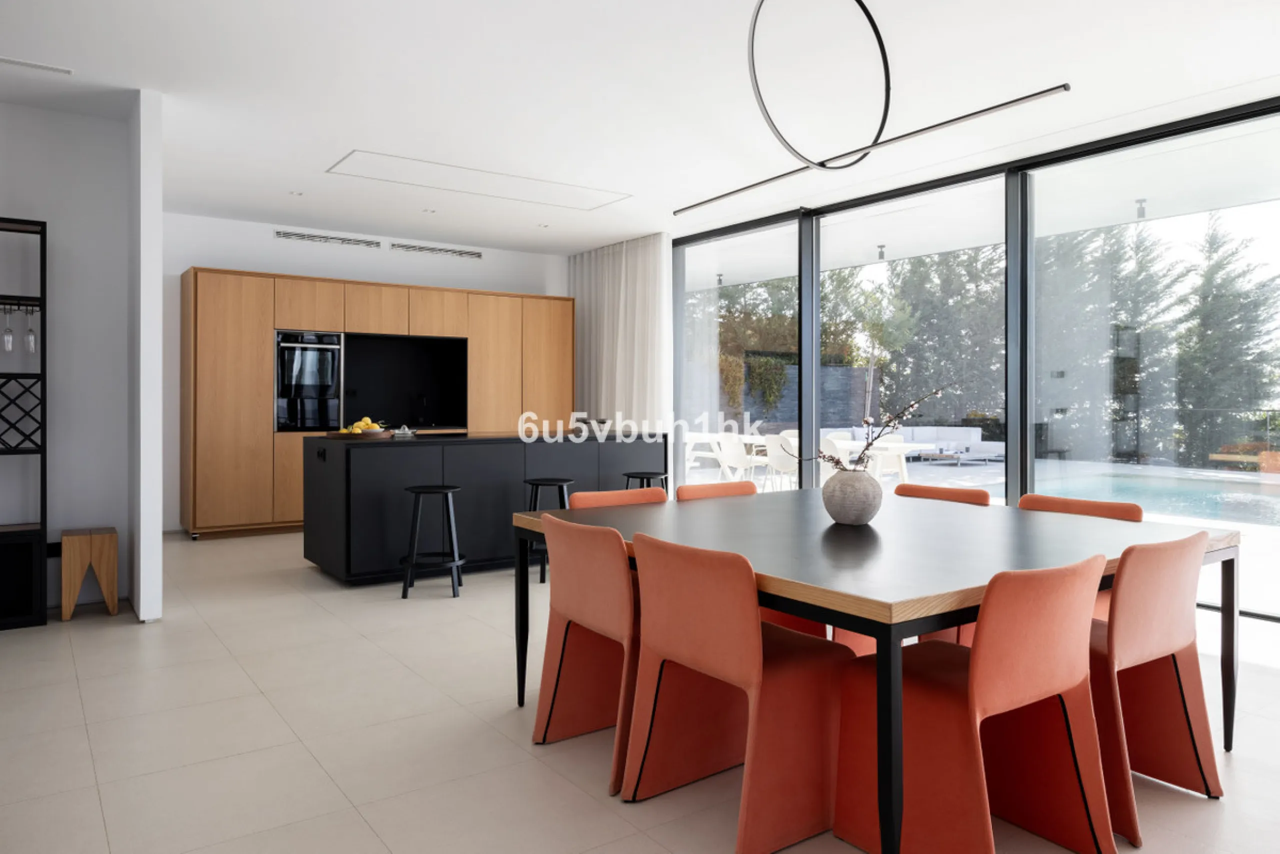 House - Detached Villa в продаже в Mijas, Málaga. В доме 4 спален и 4 ванных комнат. Площадь дома 400 м². Площадь участка 2055 м²