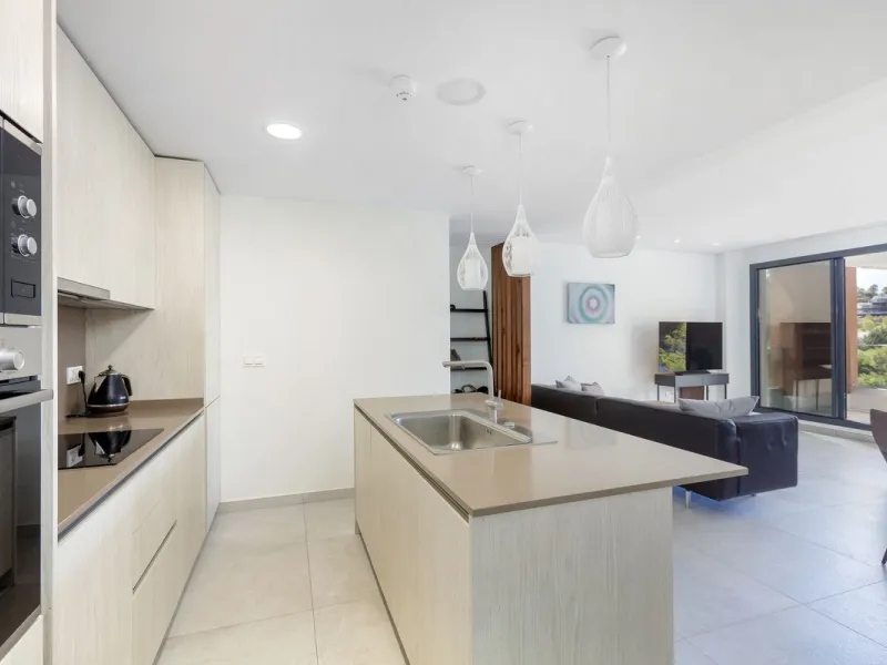 Apartment - Middle Floor Apartment в продаже в Marbella, Málaga. В доме 2 спален и 2 ванных комнат. Площадь дома 74 м²