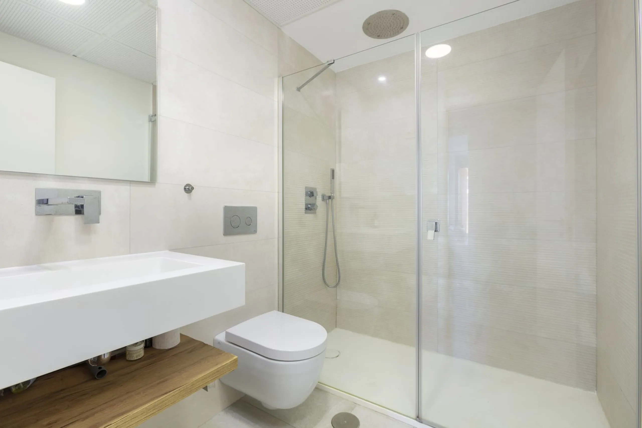 Apartment - Middle Floor Apartment в продаже в Marbella, Málaga. В доме 2 спален и 2 ванных комнат. Площадь дома 74 м²
