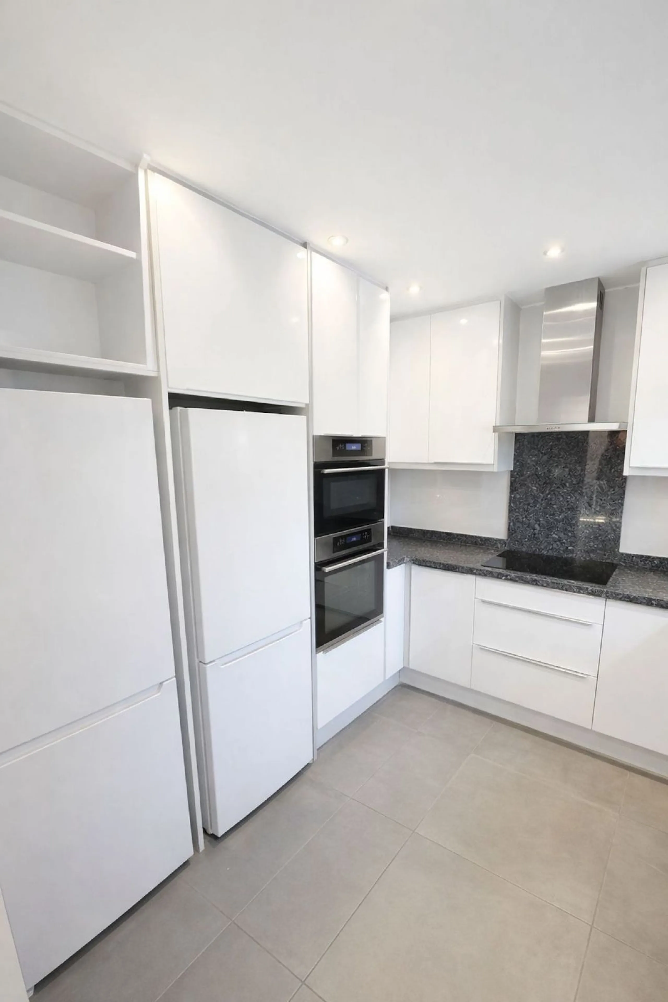 Apartment - Penthouse в продаже в Mijas, Málaga. В доме 3 спален и 2 ванных комнат. Площадь дома 120 м²
