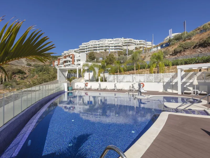 Apartment - Middle Floor Apartment в продаже в Marbella, Málaga. В доме 2 спален и 2 ванных комнат. Площадь дома 74 м²