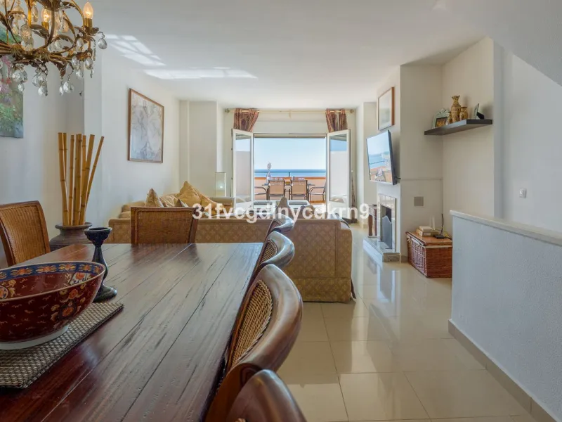 Stunning Townhouse frontline Port and beach! *with tourist license *