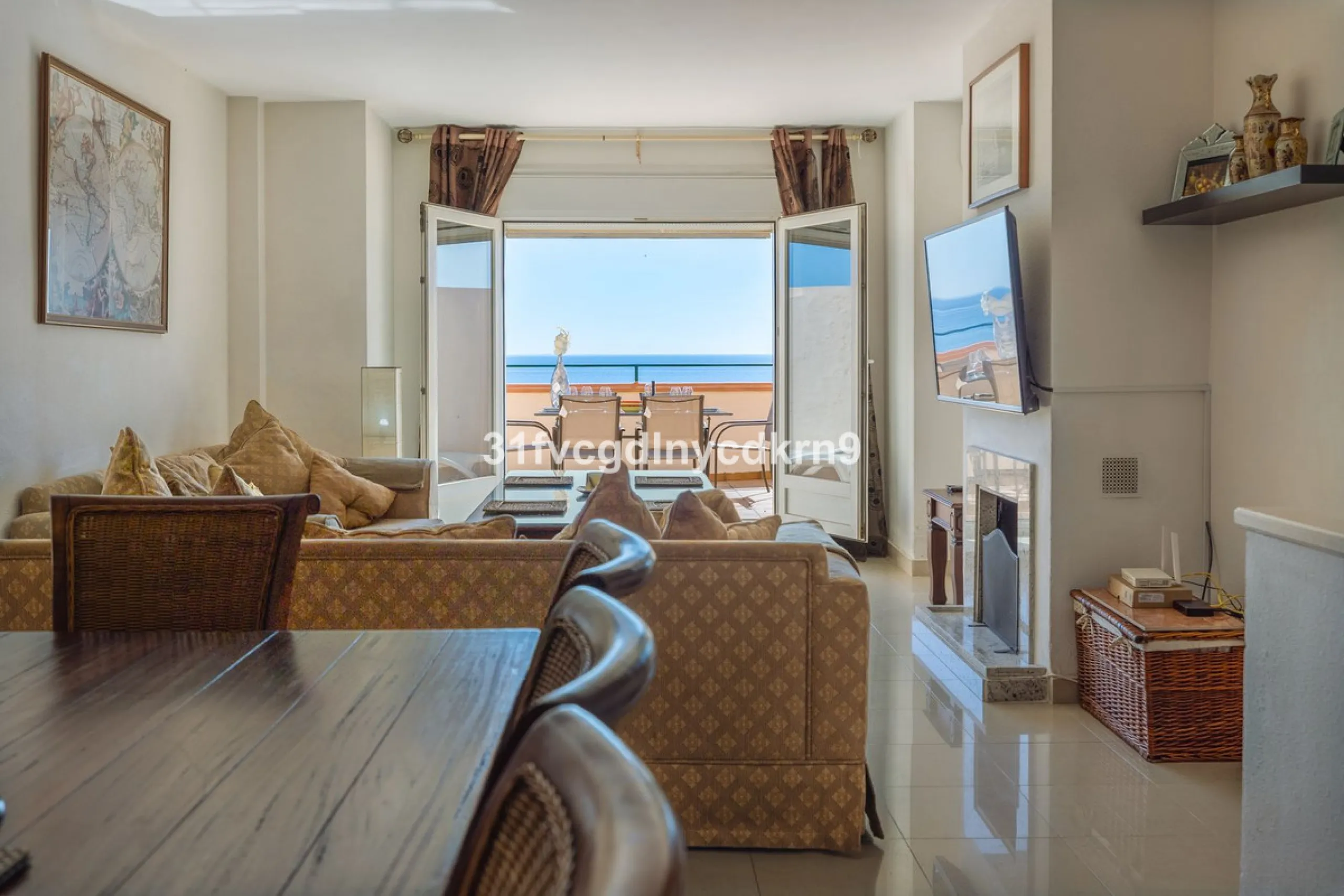 Stunning Townhouse frontline Port and beach! *with tourist license *