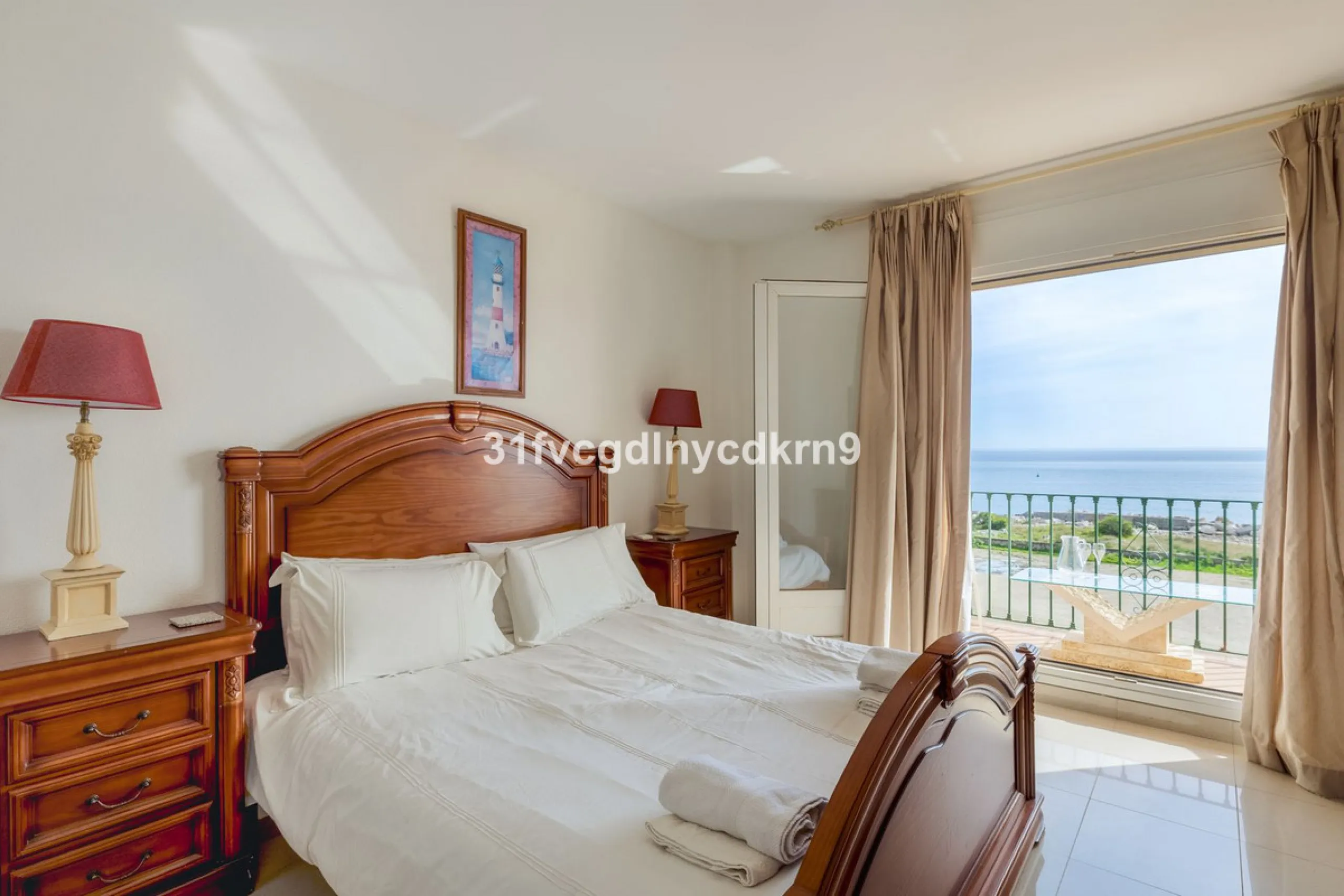Stunning Townhouse frontline Port and beach! *with tourist license *