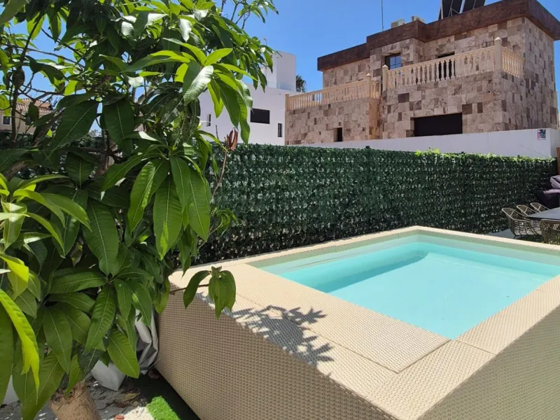 Unique opportunity to purchase an independent house within walking distance to all amenities, beach and golf in La Cala de Mijas.