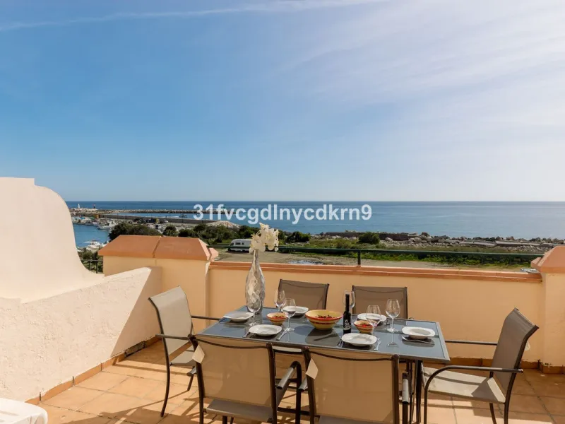 Stunning Townhouse frontline Port and beach! *with tourist license *