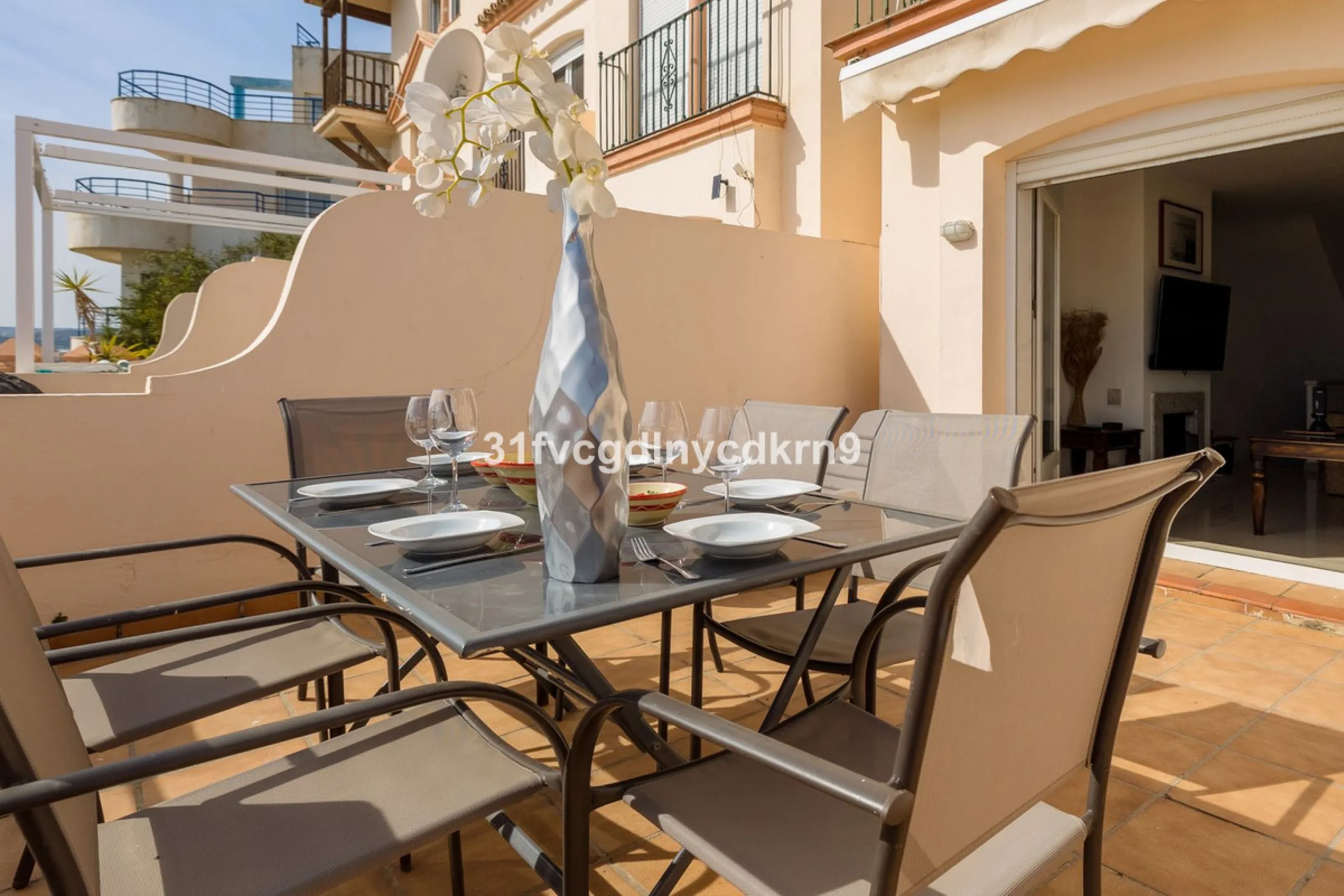 Stunning Townhouse frontline Port and beach! *with tourist license *