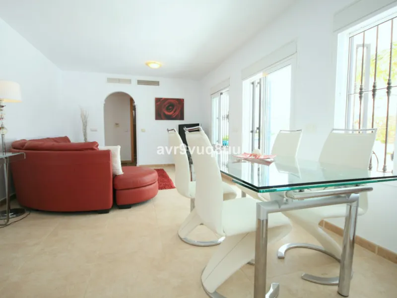 This super house has what everyone wants - a modern detached villa with private pool and sea views within an easy walk of La Cala de Mijas and the beach. The original house has had a second floor added, and the current layout makes this effectively two ho