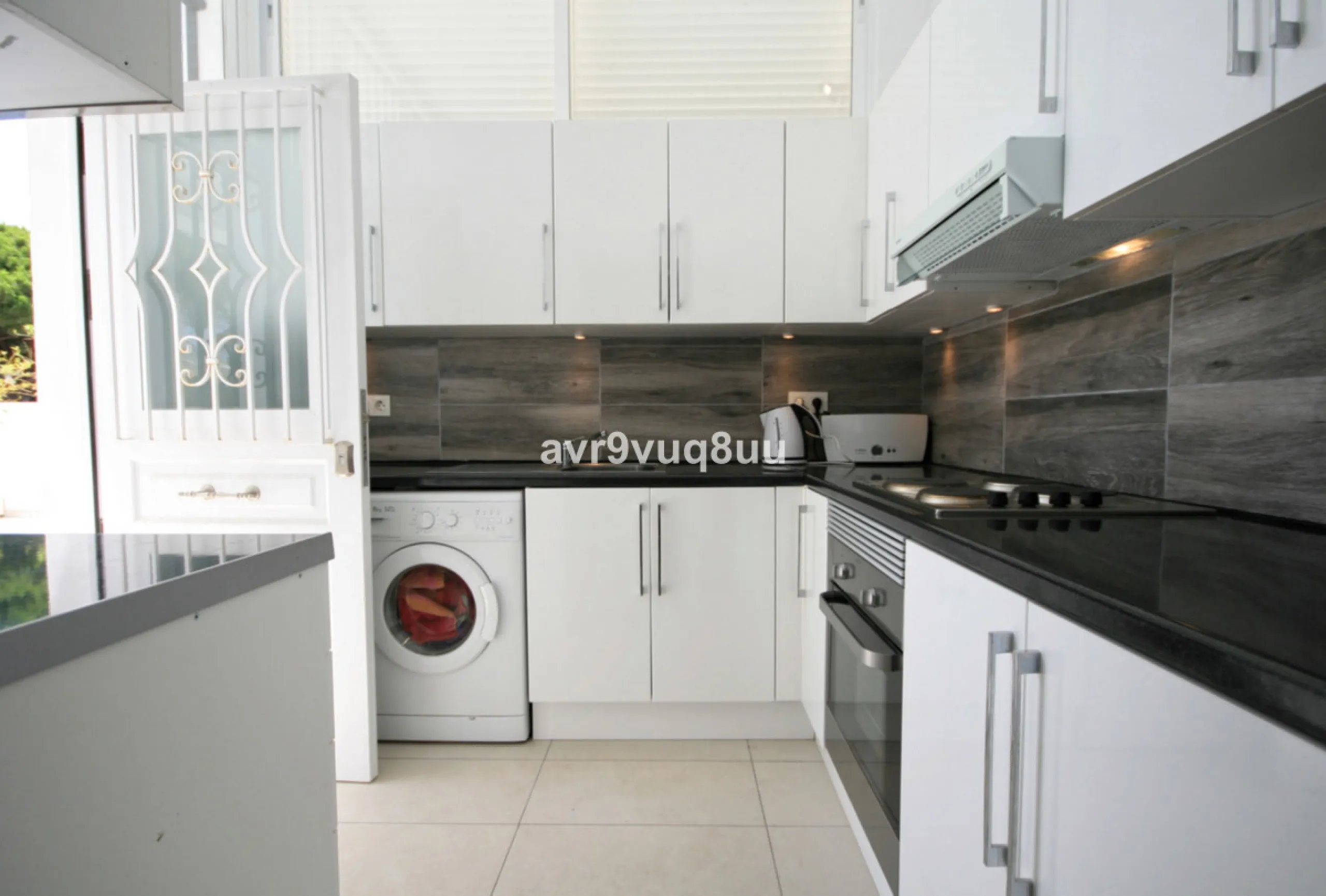 This super house has what everyone wants - a modern detached villa with private pool and sea views within an easy walk of La Cala de Mijas and the beach. The original house has had a second floor added, and the current layout makes this effectively two ho
