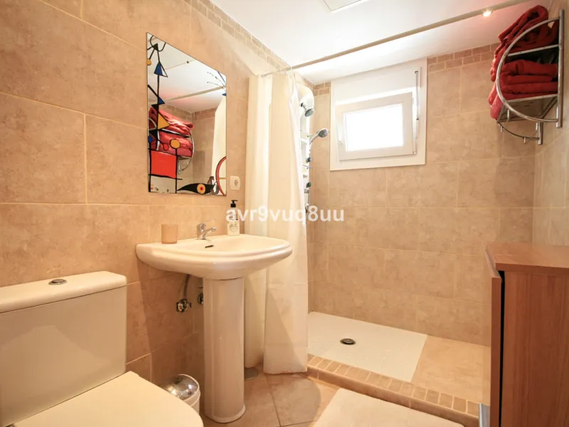 This super house has what everyone wants - a modern detached villa with private pool and sea views within an easy walk of La Cala de Mijas and the beach. The original house has had a second floor added, and the current layout makes this effectively two ho