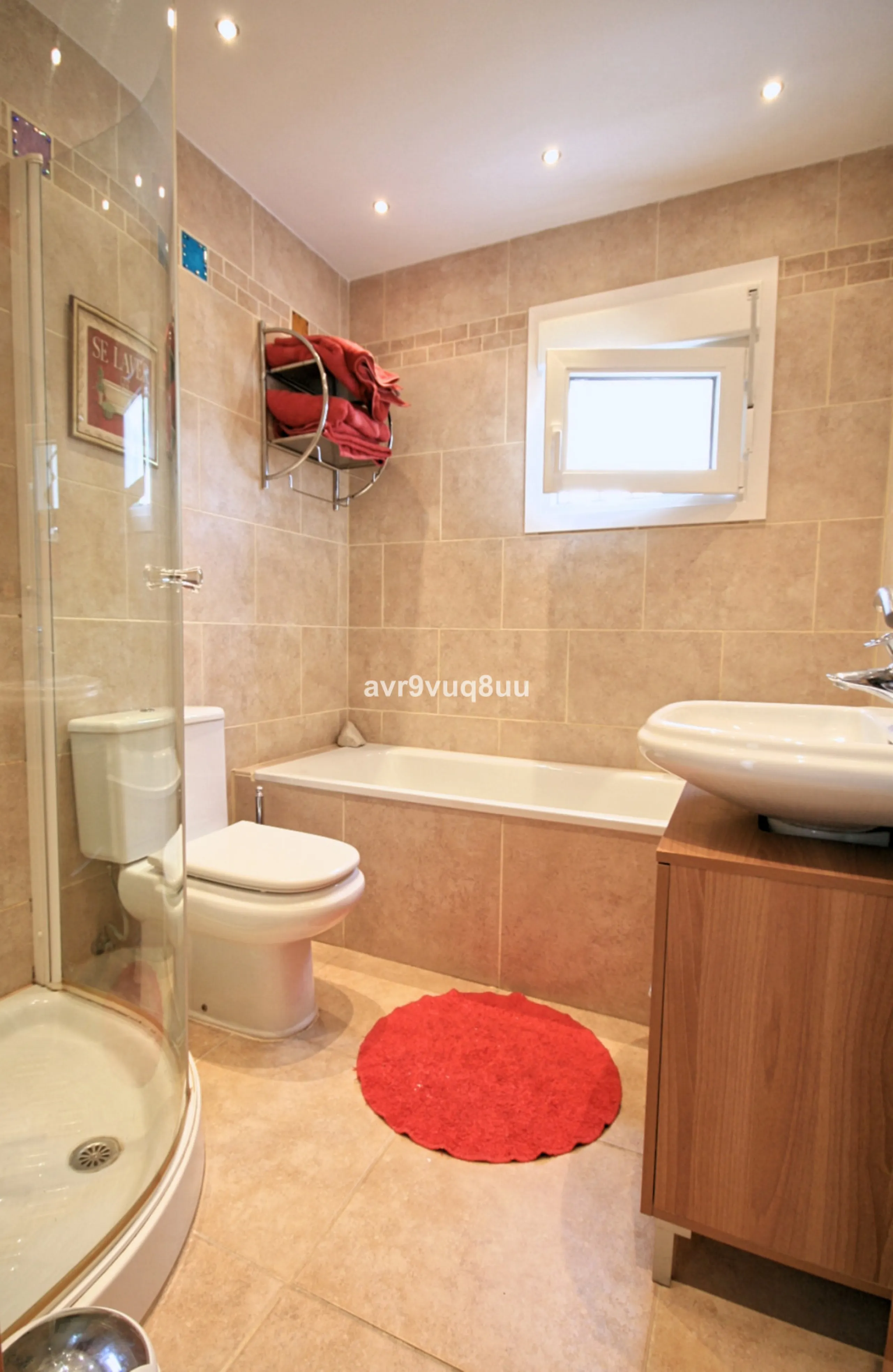 This super house has what everyone wants - a modern detached villa with private pool and sea views within an easy walk of La Cala de Mijas and the beach. The original house has had a second floor added, and the current layout makes this effectively two ho