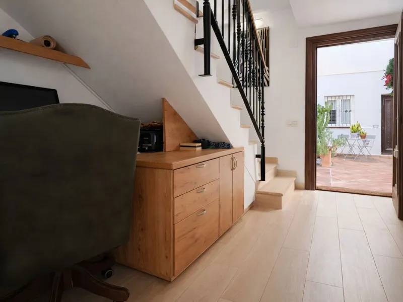 Panoramic views from this beautiful,  fully reformed 3 bed townhouse in the in the sought after village of La Heredia.