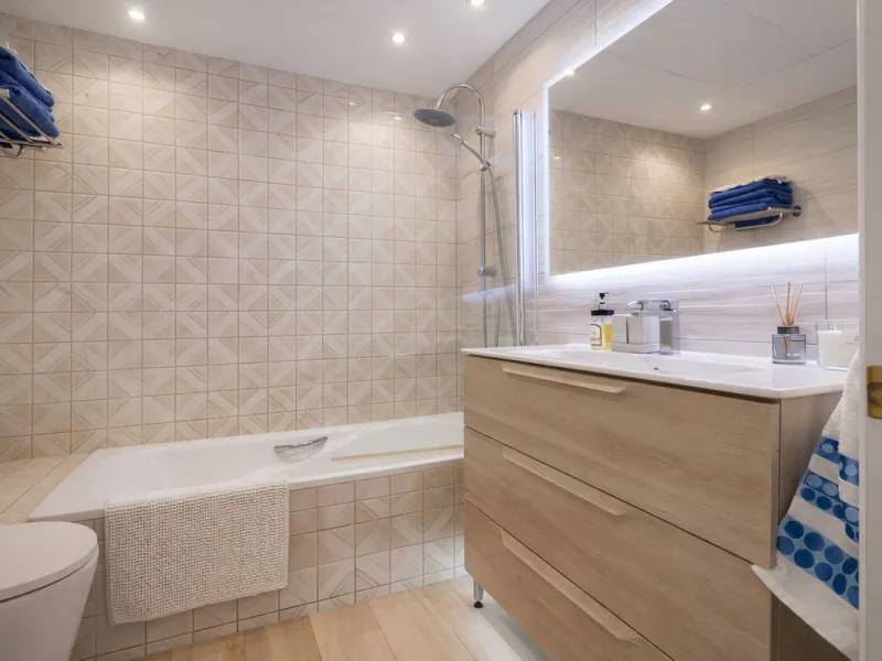 Panoramic views from this beautiful,  fully reformed 3 bed townhouse in the in the sought after village of La Heredia.