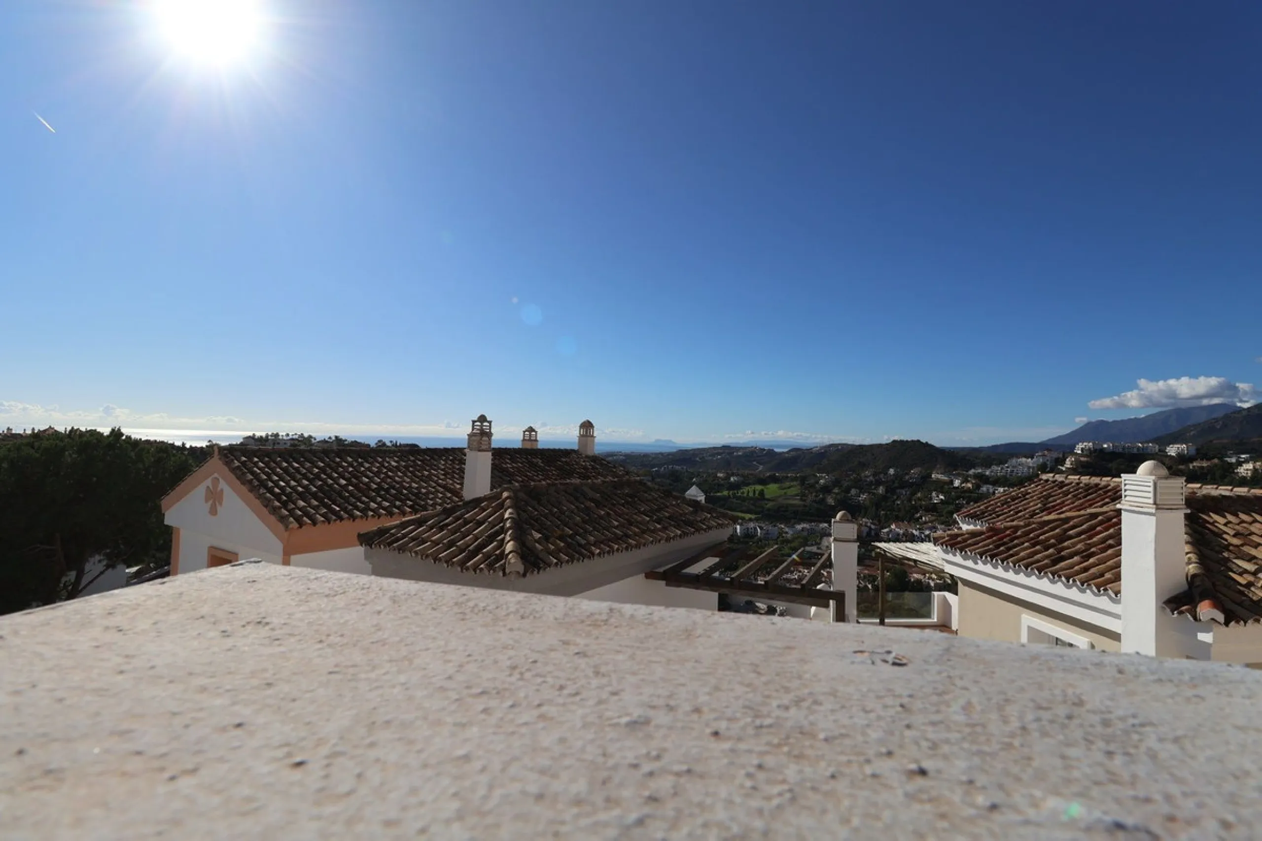 Panoramic views from this beautiful,  fully reformed 3 bed townhouse in the in the sought after village of La Heredia.