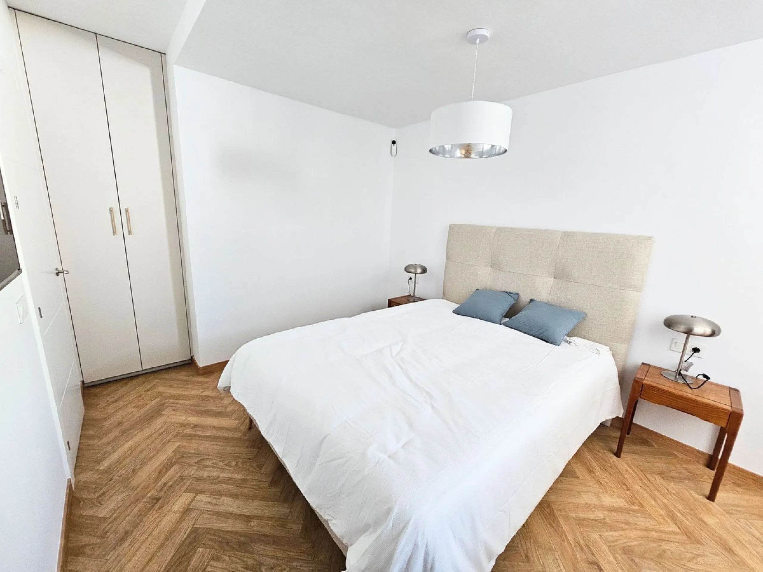 Unique opportunity to purchase an independent house within walking distance to all amenities, beach and golf in La Cala de Mijas.