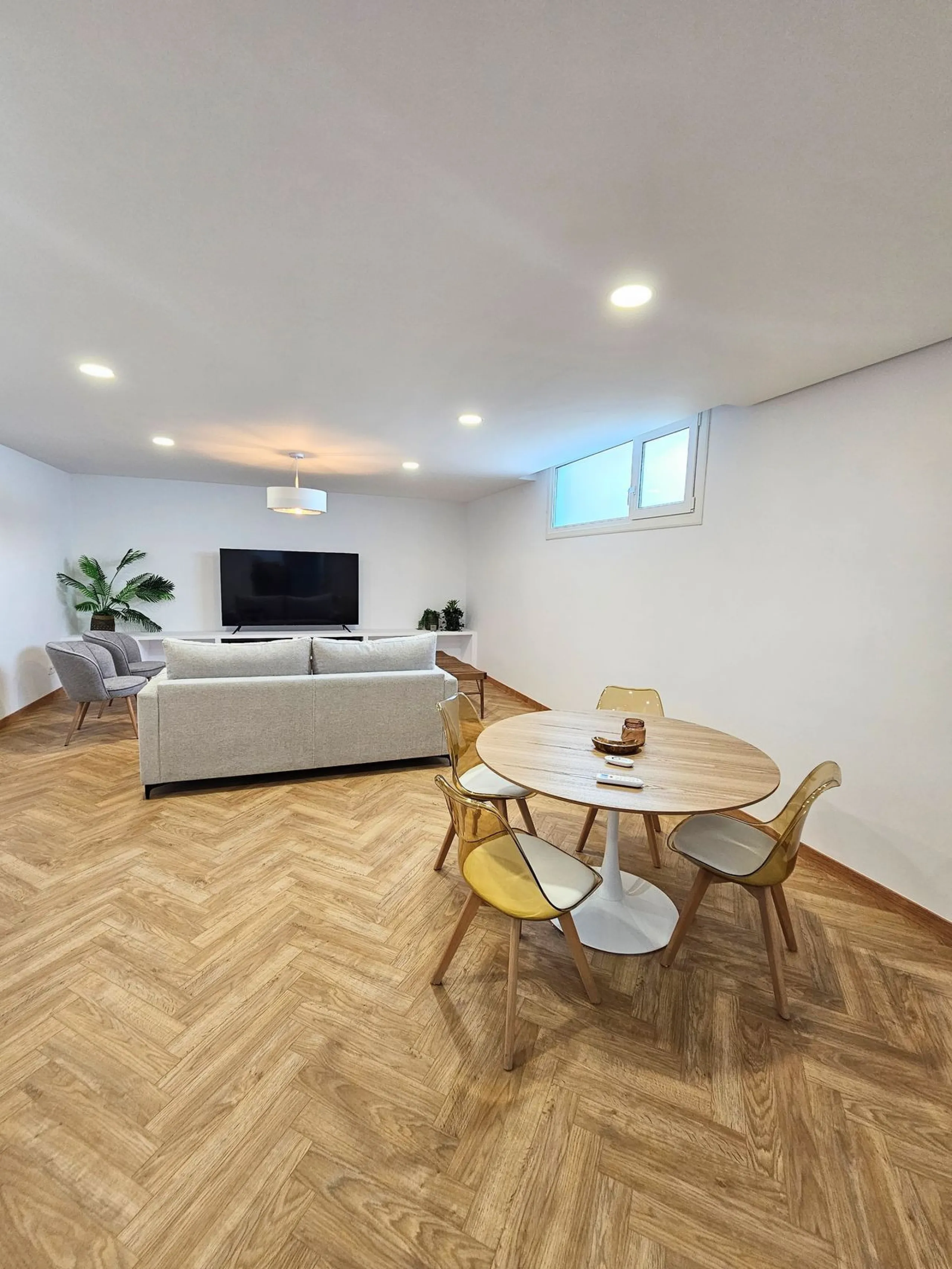 Unique opportunity to purchase an independent house within walking distance to all amenities, beach and golf in La Cala de Mijas.