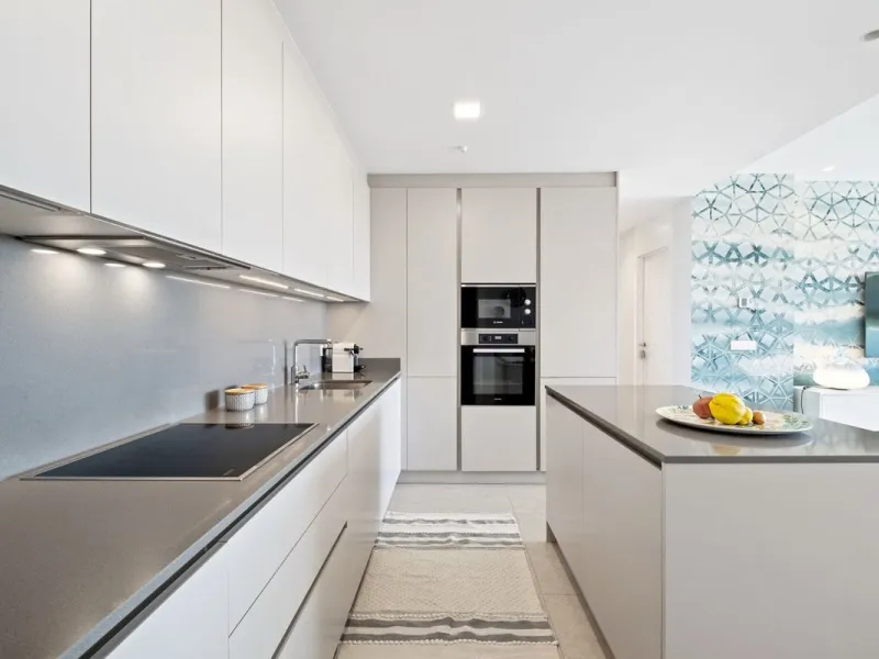 Apartment - Middle Floor Apartment в продаже в Benahavís, Málaga. В доме 2 спален и 2 ванных комнат. Площадь дома 112 м²