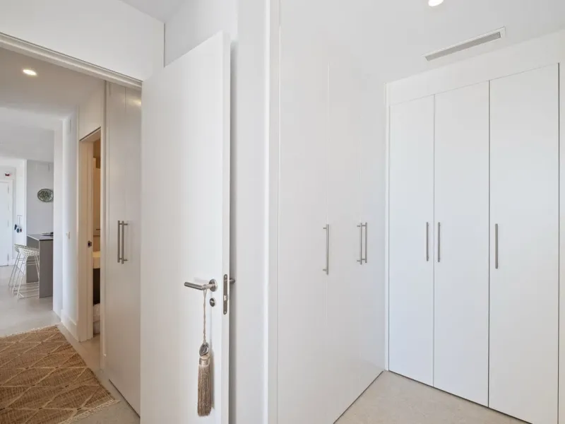 Apartment - Middle Floor Apartment в продаже в Benahavís, Málaga. В доме 2 спален и 2 ванных комнат. Площадь дома 112 м²