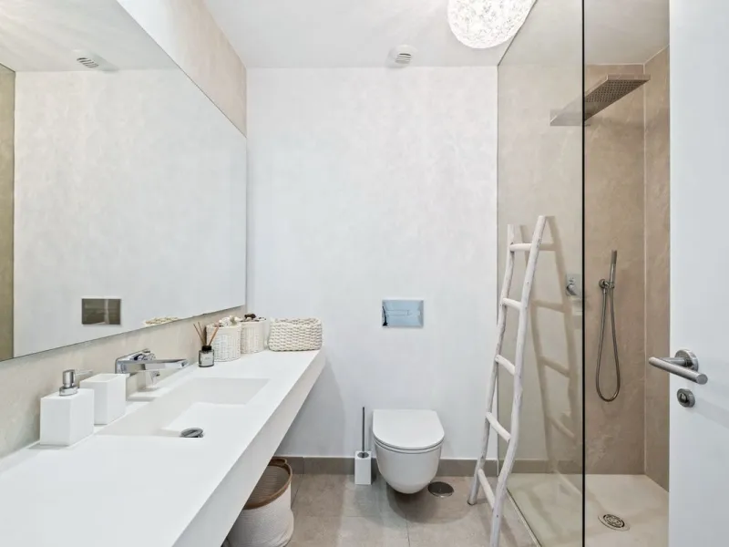 Apartment - Middle Floor Apartment в продаже в Benahavís, Málaga. В доме 2 спален и 2 ванных комнат. Площадь дома 112 м²