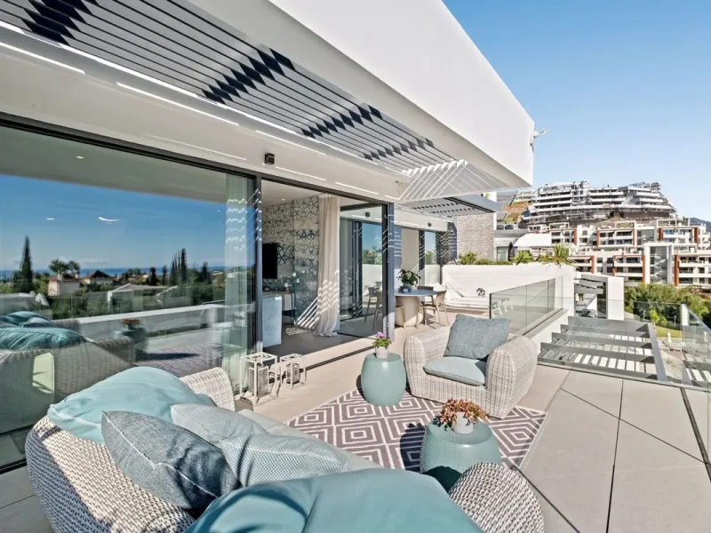 Apartment - Middle Floor Apartment в продаже в Benahavís, Málaga. В доме 2 спален и 2 ванных комнат. Площадь дома 112 м²