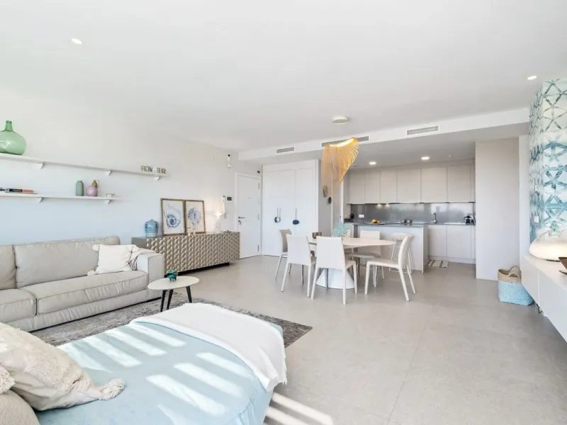 Apartment - Middle Floor Apartment в продаже в Benahavís, Málaga. В доме 2 спален и 2 ванных комнат. Площадь дома 112 м²