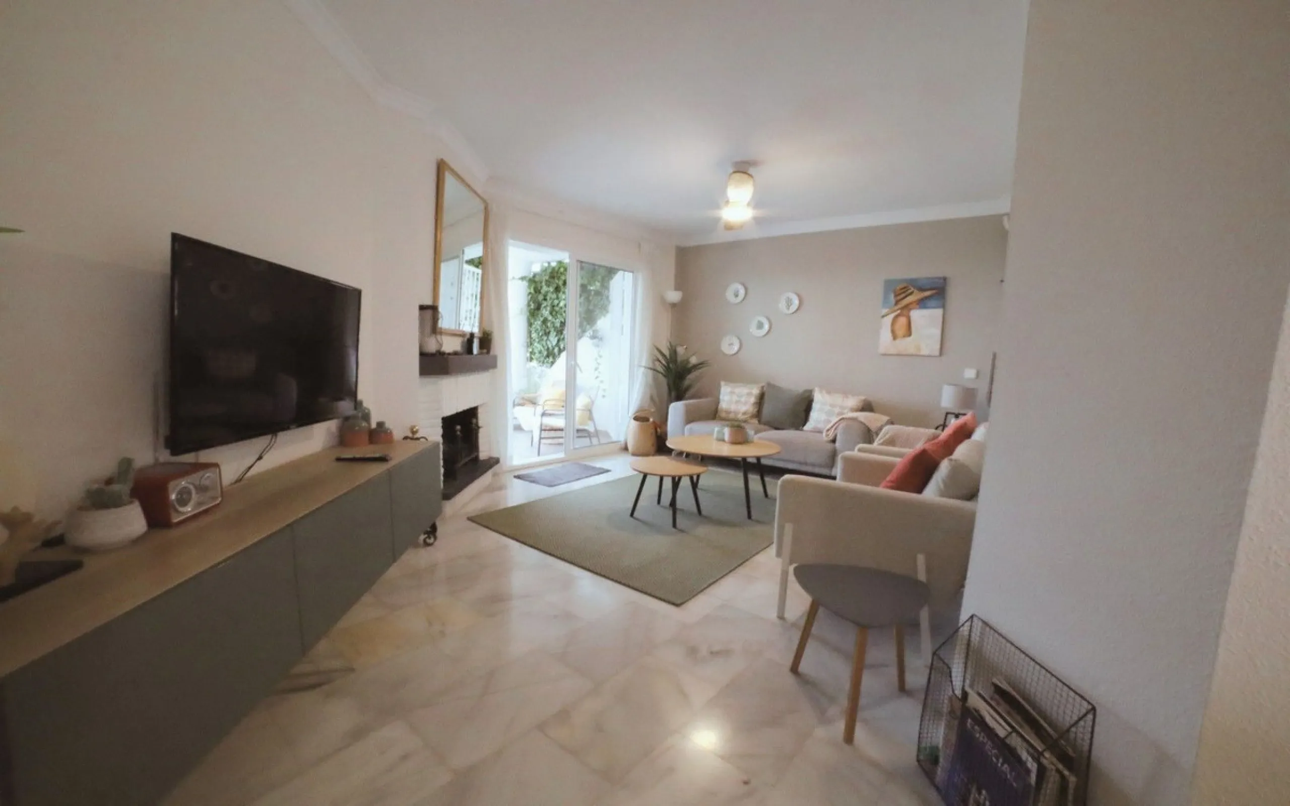 Apartment - Ground Floor Apartment в продаже в Mijas, Málaga. В доме 2 спален и 2 ванных комнат. Площадь дома 82 м²
