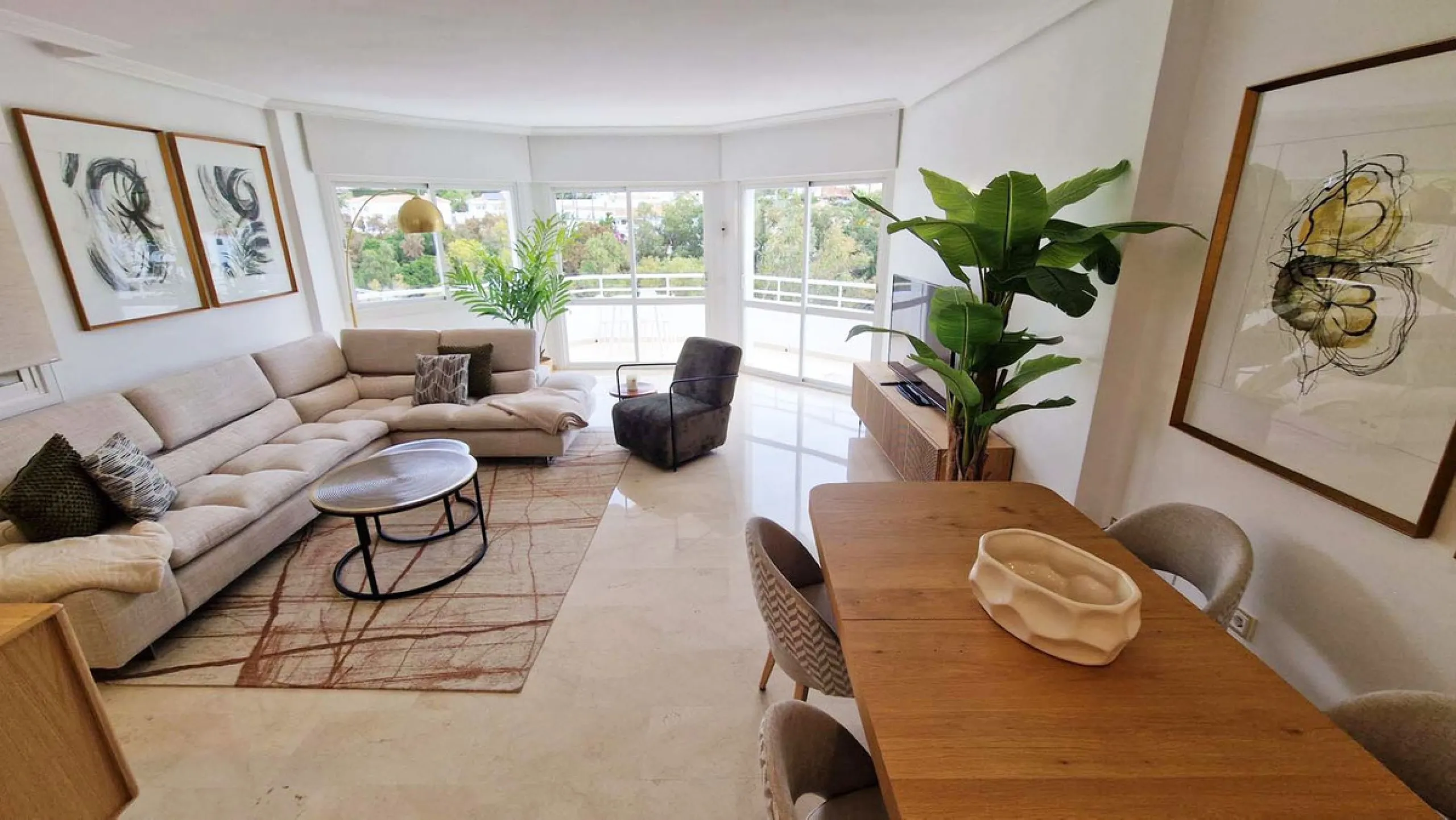 Apartment - Penthouse в продаже в Benalmadena, Málaga. В доме 3 спален и 2 ванных комнат. Площадь дома 122 м²