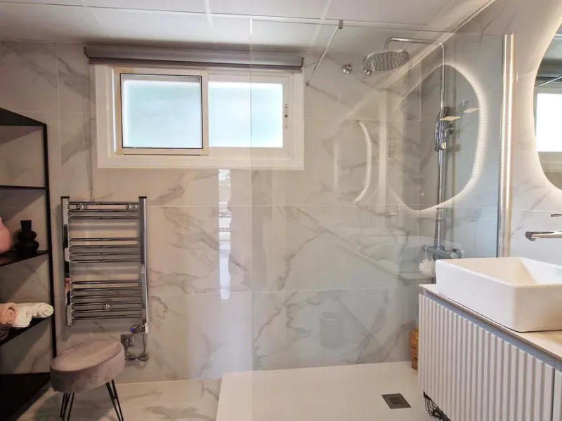 Apartment - Penthouse в продаже в Benalmadena, Málaga. В доме 3 спален и 2 ванных комнат. Площадь дома 122 м²