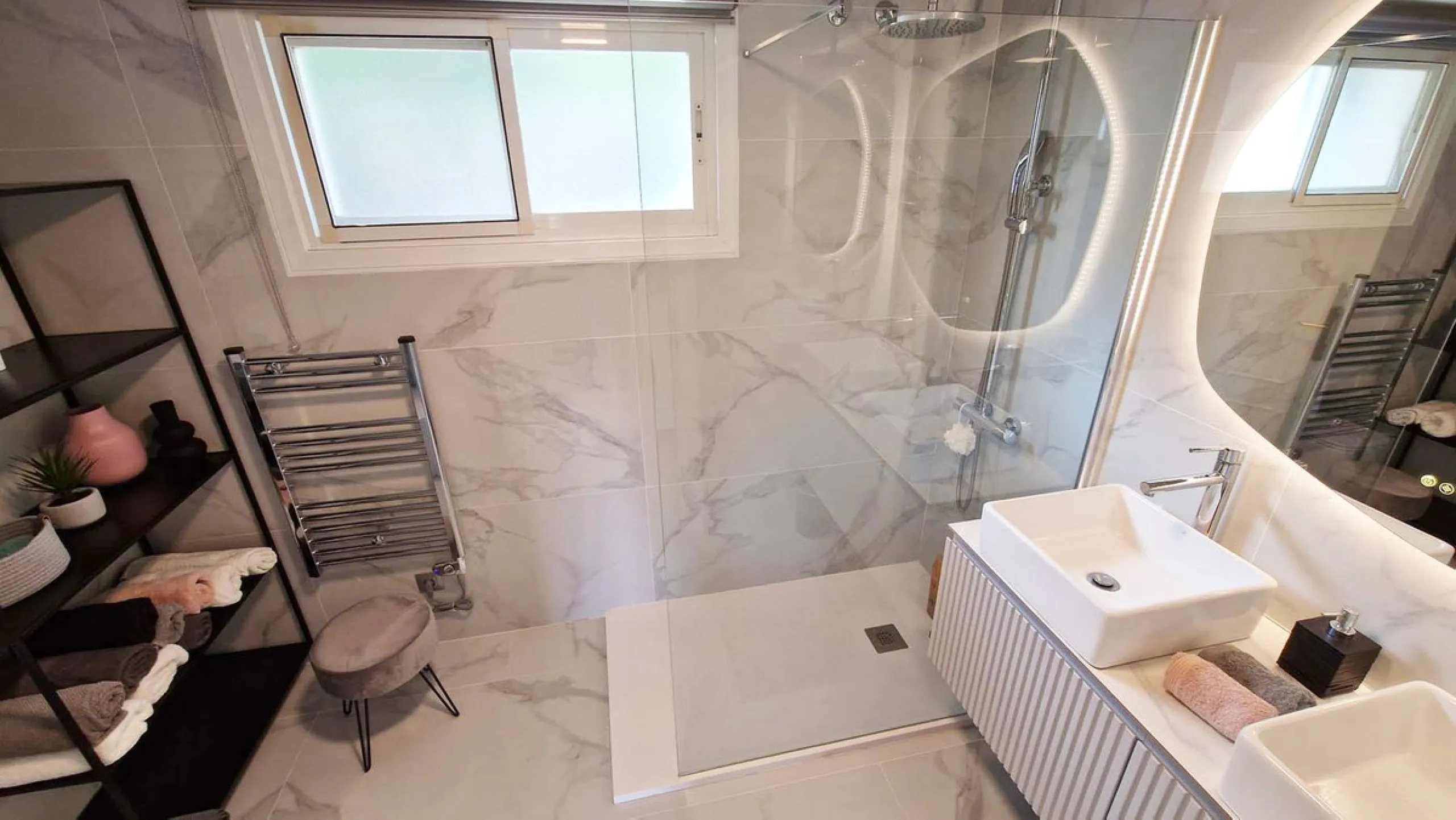 Apartment - Penthouse в продаже в Benalmadena, Málaga. В доме 3 спален и 2 ванных комнат. Площадь дома 122 м²