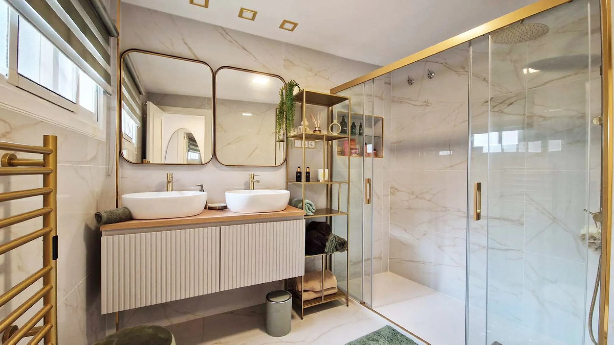 Apartment - Penthouse в продаже в Benalmadena, Málaga. В доме 3 спален и 2 ванных комнат. Площадь дома 122 м²