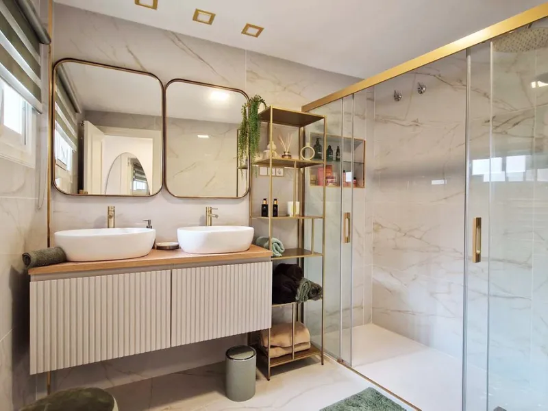 Apartment - Penthouse в продаже в Benalmadena, Málaga. В доме 3 спален и 2 ванных комнат. Площадь дома 122 м²