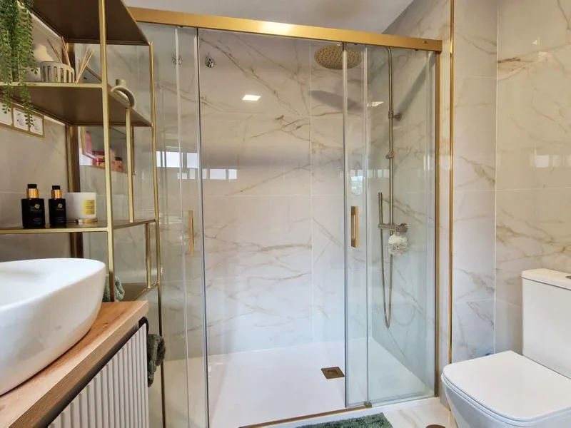 Apartment - Penthouse в продаже в Benalmadena, Málaga. В доме 3 спален и 2 ванных комнат. Площадь дома 122 м²