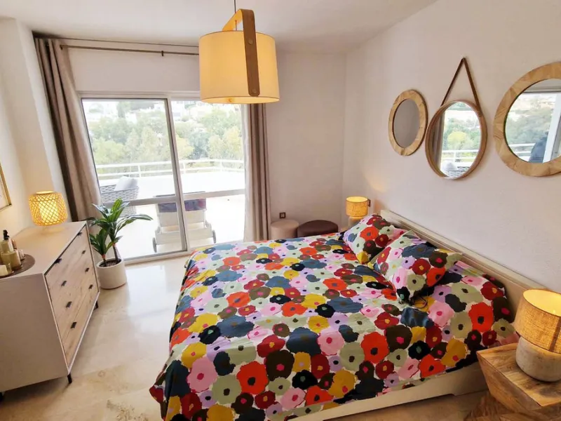 Apartment - Penthouse в продаже в Benalmadena, Málaga. В доме 3 спален и 2 ванных комнат. Площадь дома 122 м²