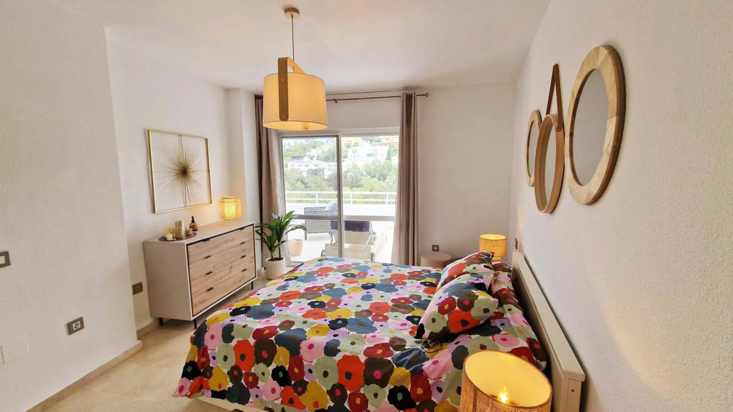 Apartment - Penthouse в продаже в Benalmadena, Málaga. В доме 3 спален и 2 ванных комнат. Площадь дома 122 м²