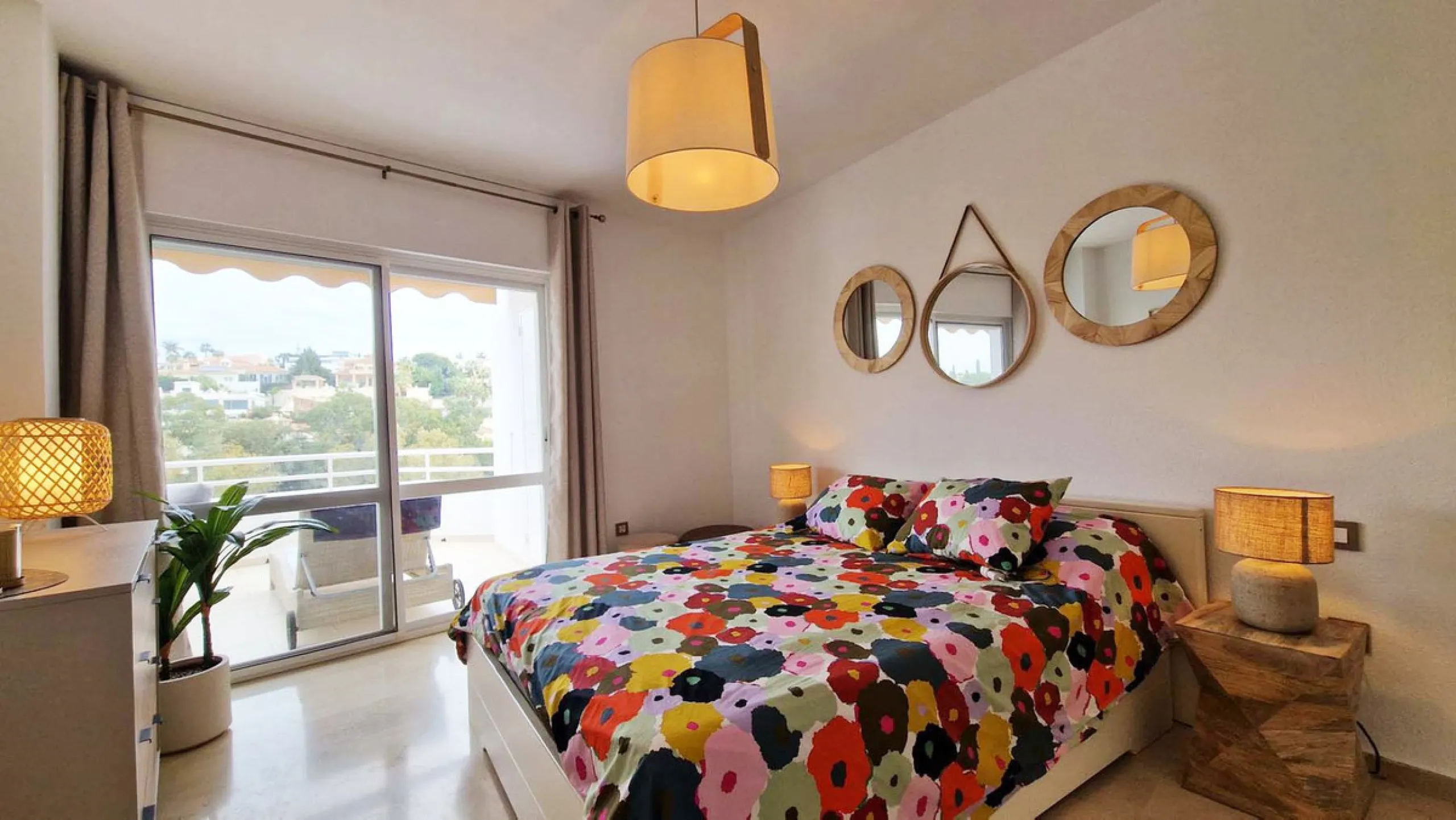 Apartment - Penthouse в продаже в Benalmadena, Málaga. В доме 3 спален и 2 ванных комнат. Площадь дома 122 м²