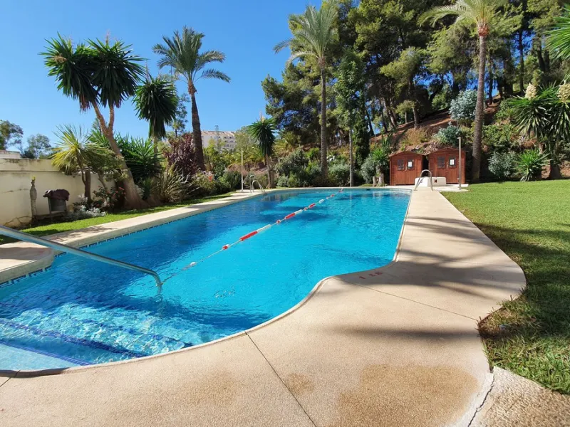Apartment - Penthouse в продаже в Benalmadena, Málaga. В доме 3 спален и 2 ванных комнат. Площадь дома 122 м²