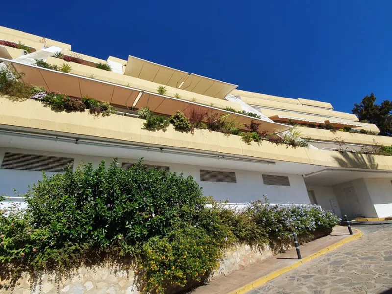 Apartment - Penthouse в продаже в Benalmadena, Málaga. В доме 3 спален и 2 ванных комнат. Площадь дома 122 м²