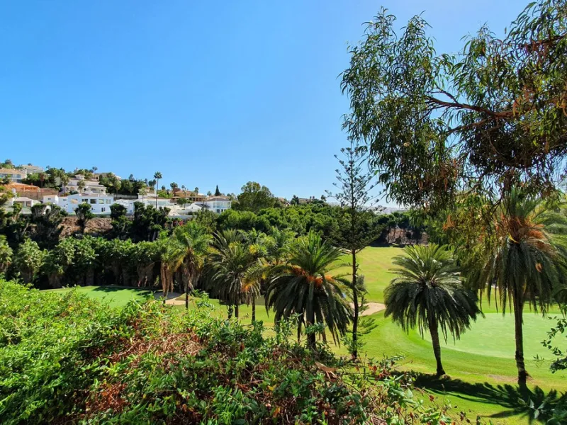Apartment - Penthouse в продаже в Benalmadena, Málaga. В доме 3 спален и 2 ванных комнат. Площадь дома 122 м²