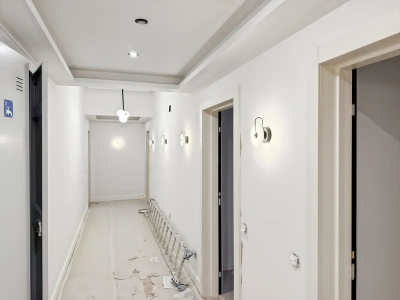 In the heart of Málaga, in the emblematic area of El Ejido and just a few steps from the Teatro Cánovas, this exclusive building of 8 tourist apartments represents an investment for those who seek more than numbers: they seek location, quality and long-te