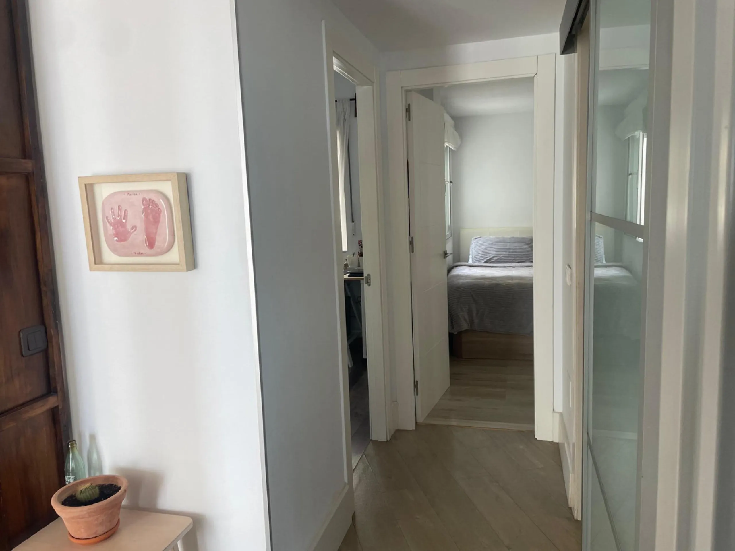 Apartment - Middle Floor Apartment в продаже в Benalmadena, Málaga. В доме 3 спален и 2 ванных комнат. Площадь дома 98 м²