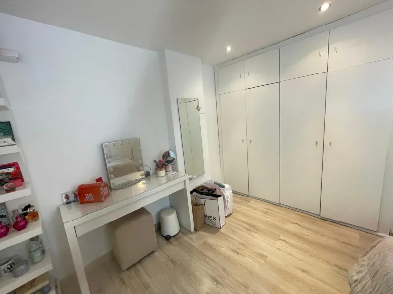 Apartment - Middle Floor Apartment в продаже в Benalmadena, Málaga. В доме 3 спален и 2 ванных комнат. Площадь дома 98 м²