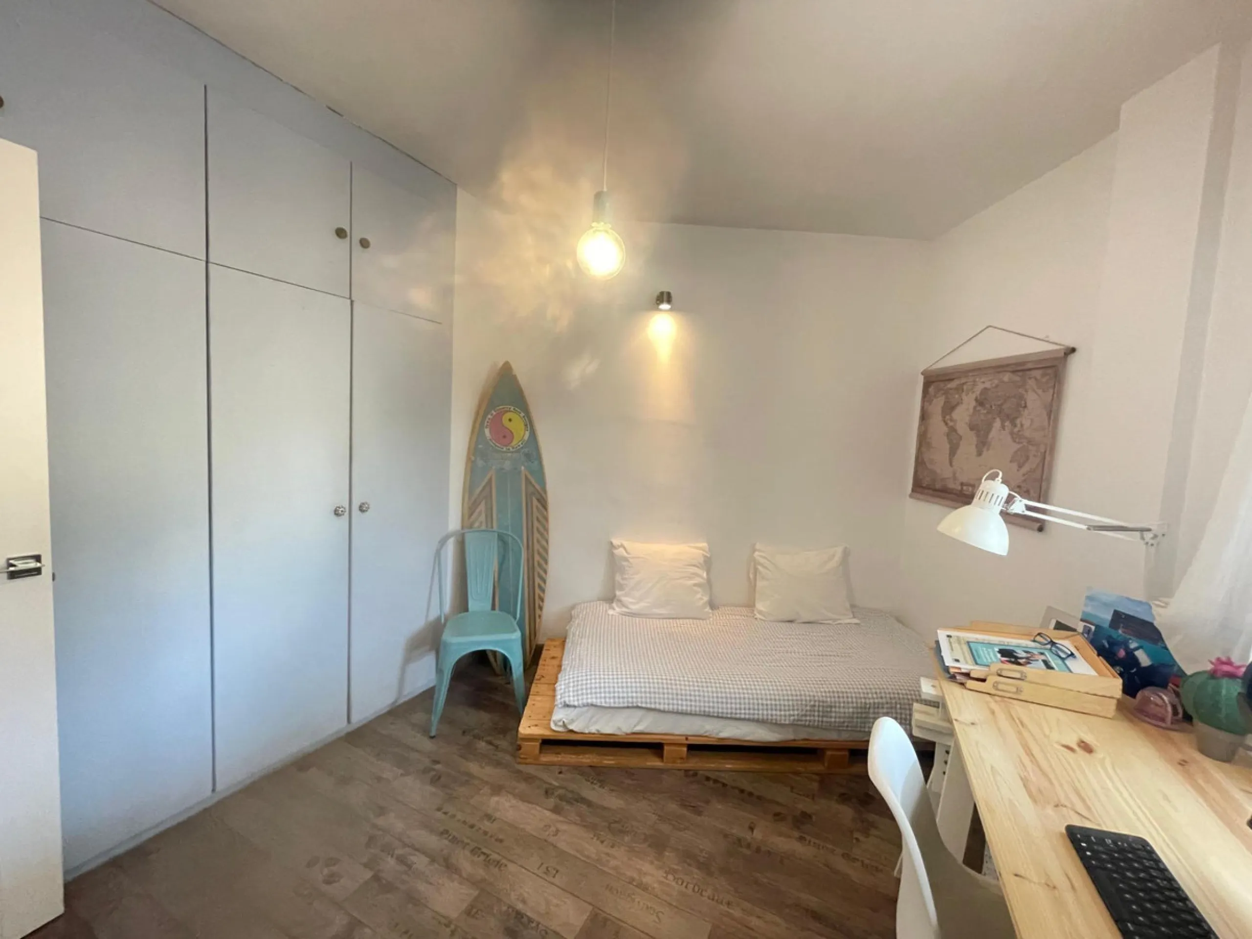 Apartment - Middle Floor Apartment в продаже в Benalmadena, Málaga. В доме 3 спален и 2 ванных комнат. Площадь дома 98 м²