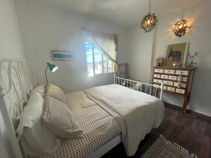 Apartment - Middle Floor Apartment в продаже в Benalmadena, Málaga. В доме 3 спален и 2 ванных комнат. Площадь дома 98 м²
