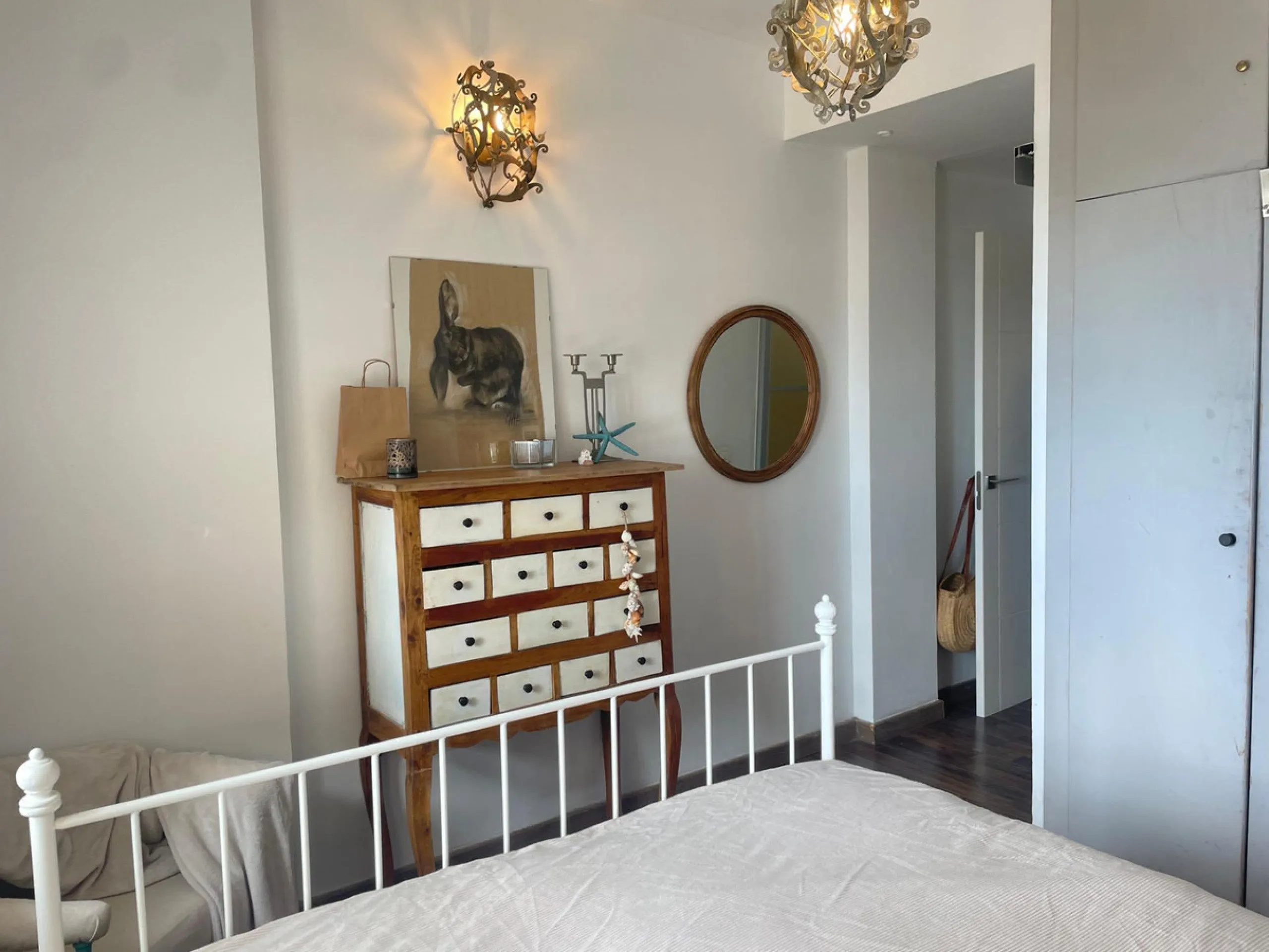 Apartment - Middle Floor Apartment в продаже в Benalmadena, Málaga. В доме 3 спален и 2 ванных комнат. Площадь дома 98 м²
