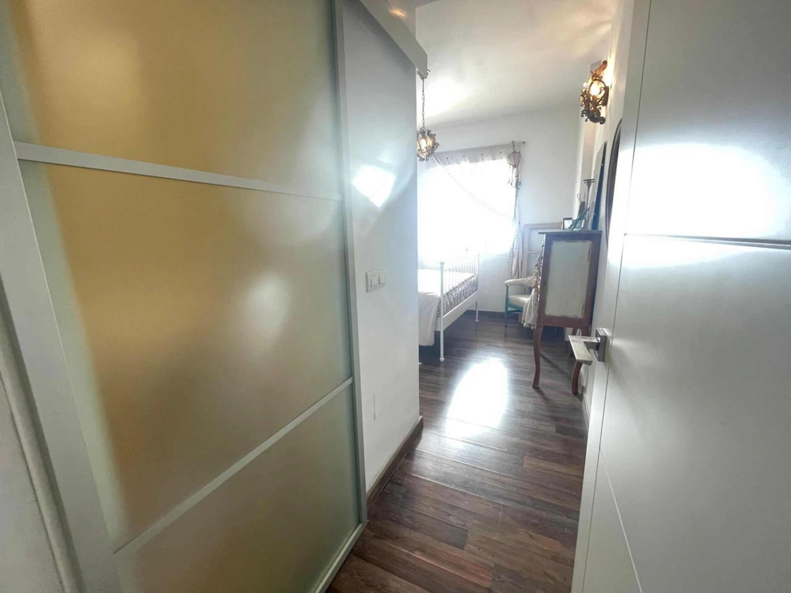 Apartment - Middle Floor Apartment в продаже в Benalmadena, Málaga. В доме 3 спален и 2 ванных комнат. Площадь дома 98 м²