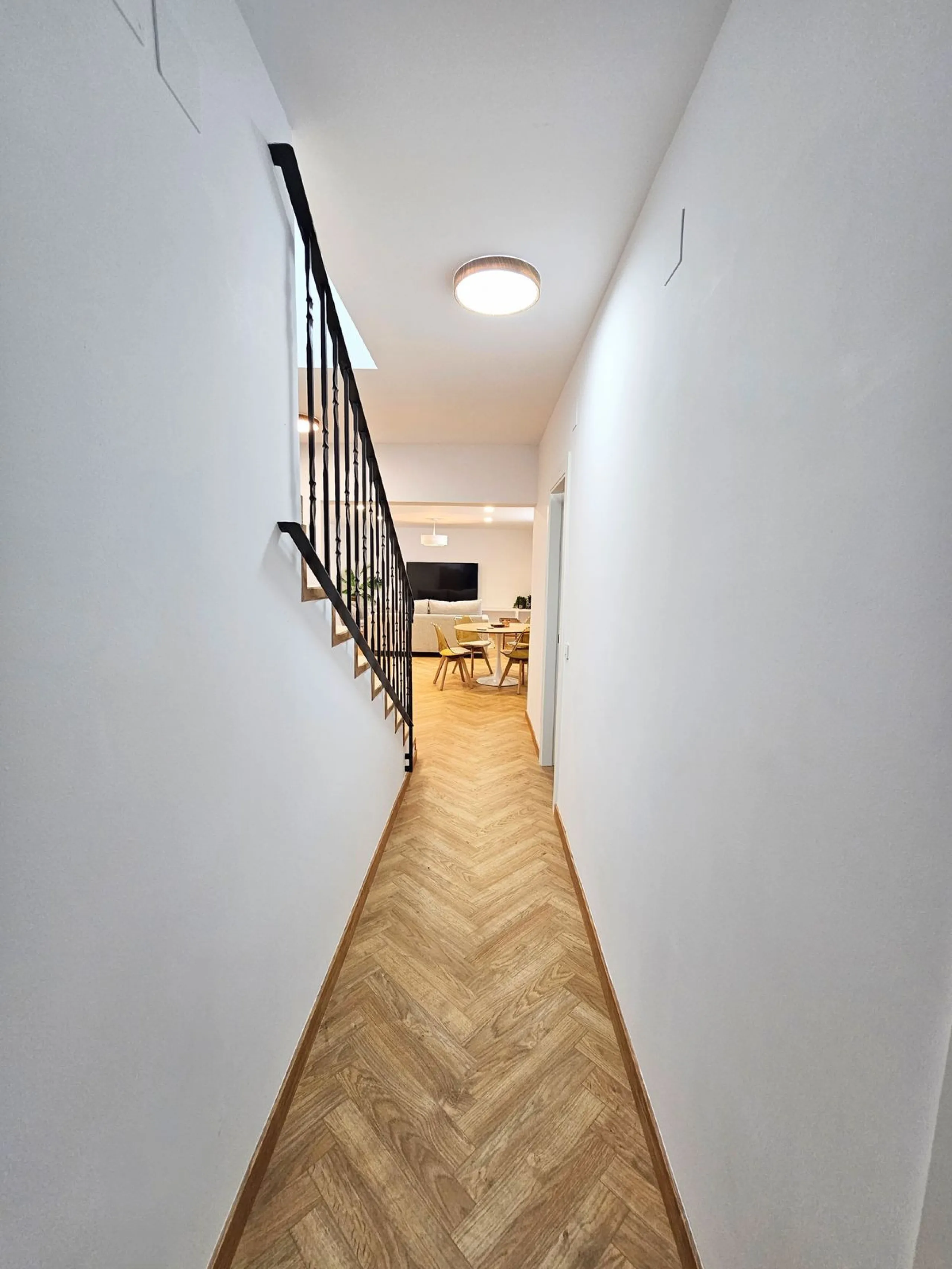Unique opportunity to purchase an independent house within walking distance to all amenities, beach and golf in La Cala de Mijas.