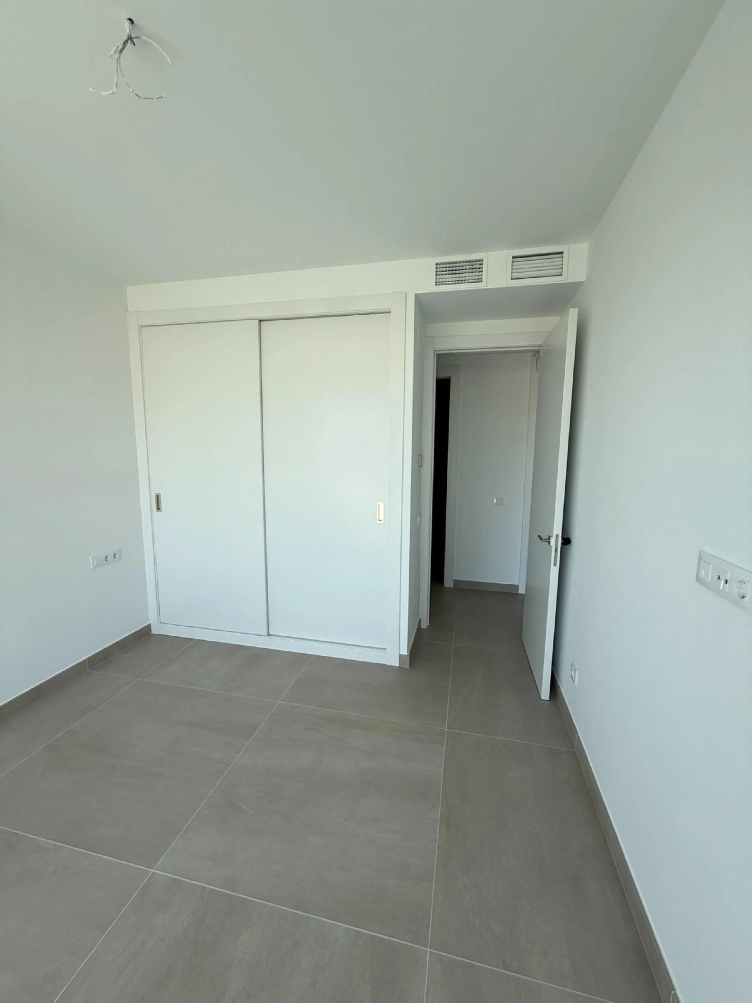 Apartment - Penthouse в продаже в Estepona, Málaga. В доме 3 спален и 3 ванных комнат. Площадь дома 196 м²