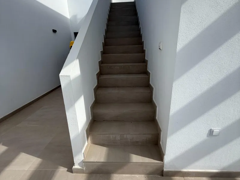 Apartment - Penthouse в продаже в Estepona, Málaga. В доме 3 спален и 3 ванных комнат. Площадь дома 196 м²