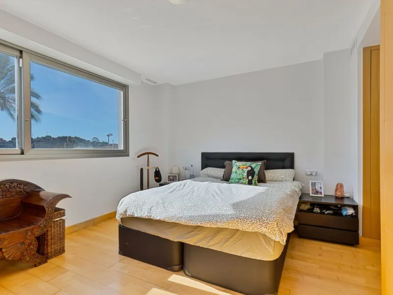 Welcome to this exclusive triplex penthouse in La Cala — over 470 m² designed for pure enjoyment on the Costa del Sol.